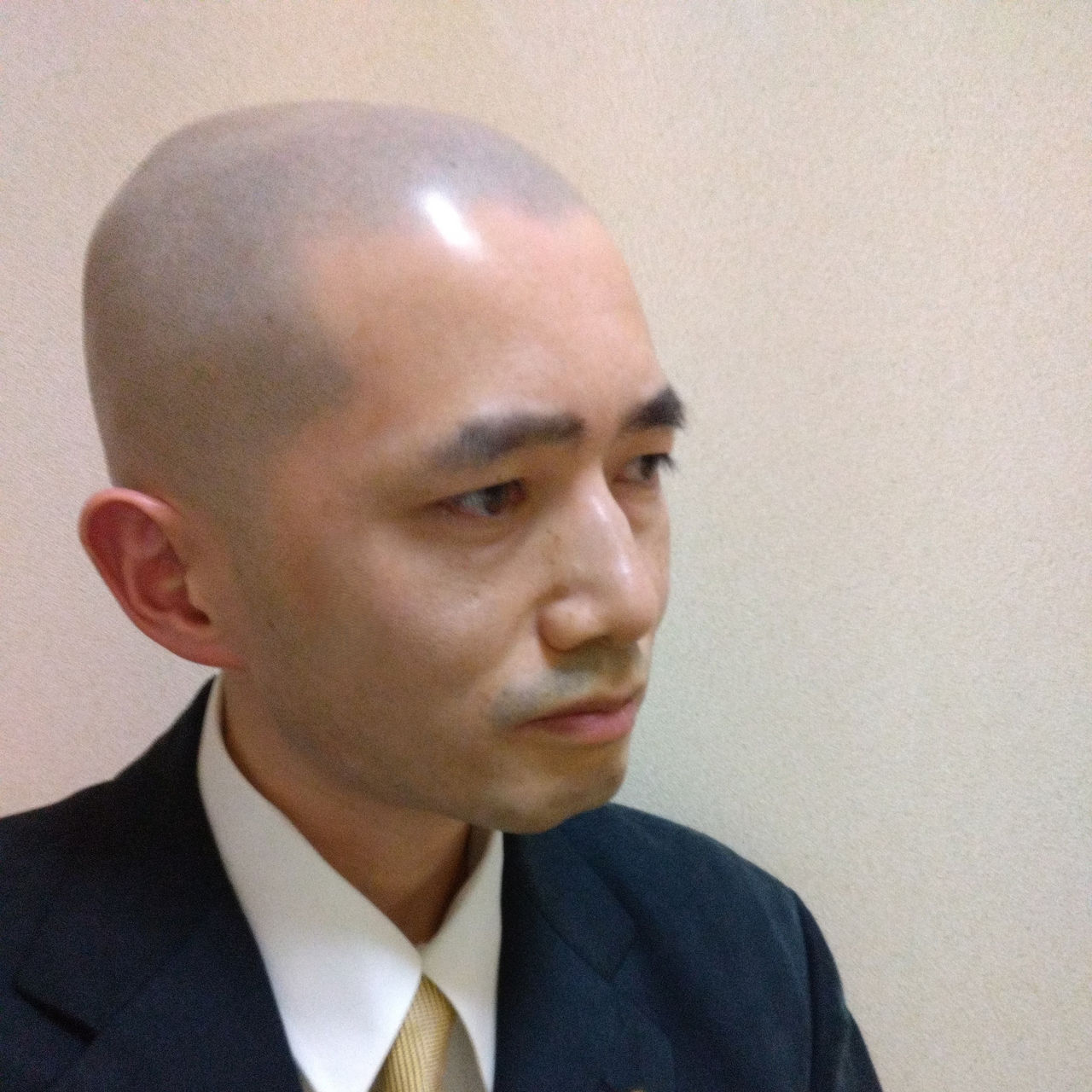 行政書士・宅地建物取引士　大滝義雄氏