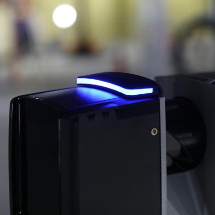 光と音でステータスの確認が可能