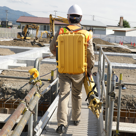 小さく軽いコンパクトボディ
