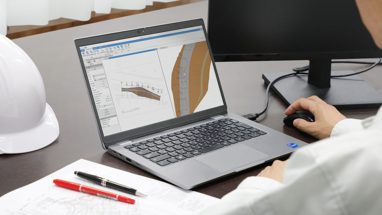 Sitelink3D v2 リアルタイム施工マネジメントシステム