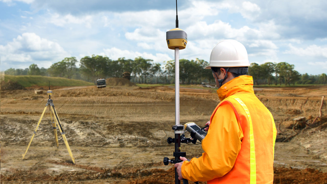 HiPer HR MULTI-PURPOSE GNSS RECEIVER 